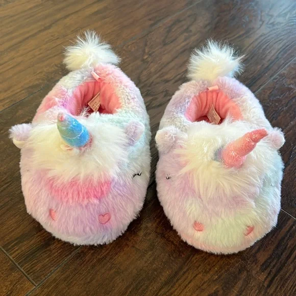Unicorn Slippers - Picture 1 of 3